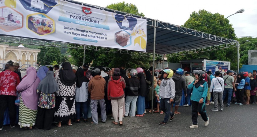 Sambut Hari Raya Idul Adha 1445 H, Disdagrin Banggai Laksanakan Pasar Murah