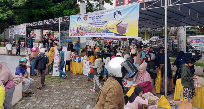 Meriahkan HUT Banggai, Disdagrin Banggai Gelar Pasar Murah Selama 2 Hari