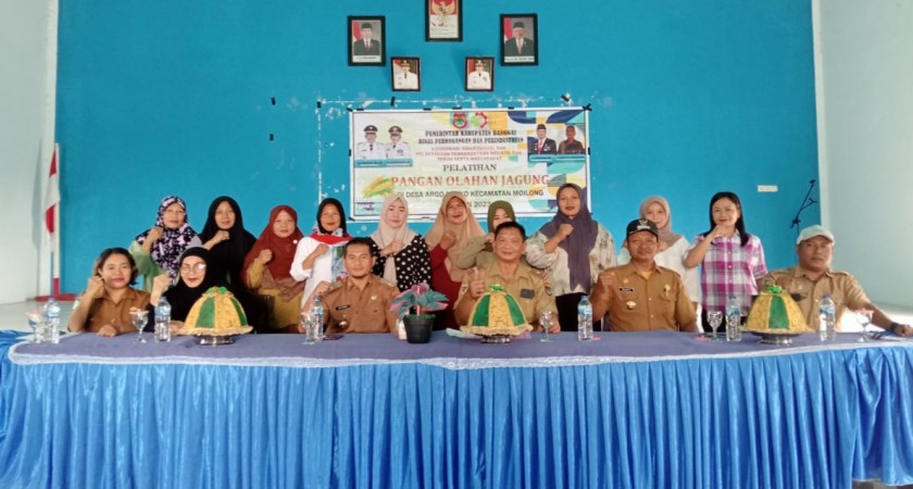 Disdagrin Banggai Laksanakan Pelatihan Olahan Pangan Jagung Di Kec. Moilong